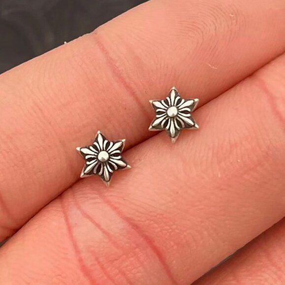 Chrome Hearts Six-Pointed Star Earrings - Picture 1 of 5